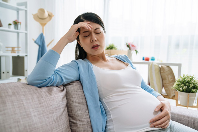 Hệ miễn dịch yếu khiến mẹ bầu dễ mắc bệnh về hô hấp
