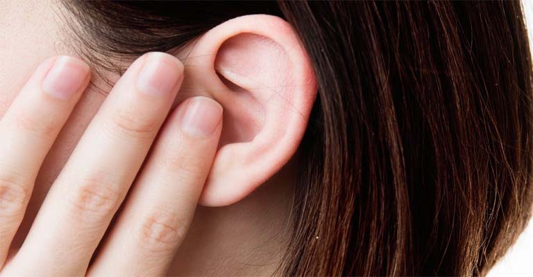 Nguyên nhân và triệu chứng gây bệnh viêm tai giữa xung huyết