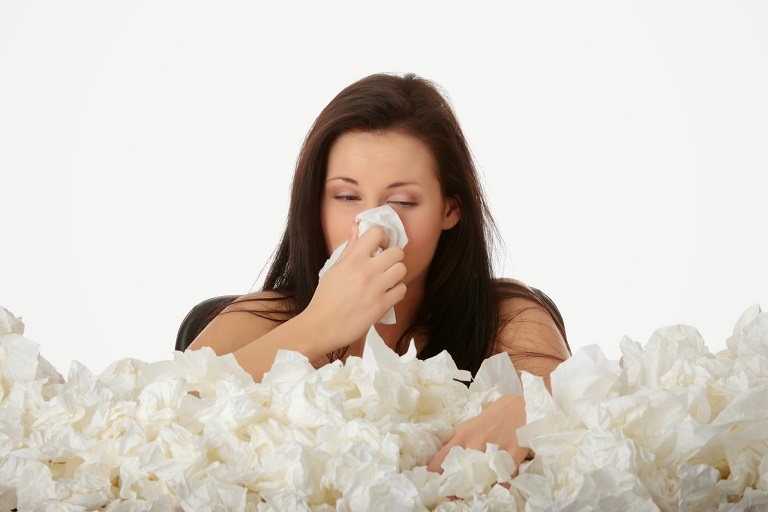 Viêm xoang mũi dị ứng là hiện tượng niêm mạc mũi của người bệnh bị sưng tấy, viêm nhiễm và ửng đỏ do dị ứng
